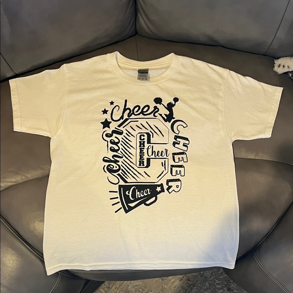 Gildan white and Black Cheer Graphic Tee like new without tags